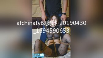 迷你裙黑絲高跟美眉與男友酒店衛生間內啪啪