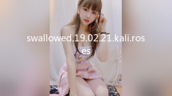 办公楼女厕固定摄像头偷窥多位年轻的美女职员嘘嘘干啥的都有 (3)