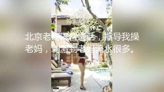 蹲守写字楼偷拍黑底碎花连衣裙短发美女跟到外面拍脸