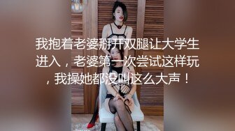 鬼灵精怪的可爱女生，一字马