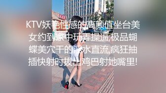 哺乳期的大奶子风骚御姐露脸性瘾上来了挡不住，给大哥深喉大鸡巴，直接站着爆草大奶子直晃眼，还有奶水在流1