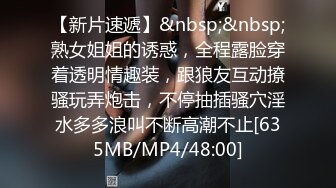 ❤️家庭摄像头破解真实偸拍，知识分子夫妻家中一起看A片助兴，来感觉后互摸客厅打一炮回床上继续干，性福啊